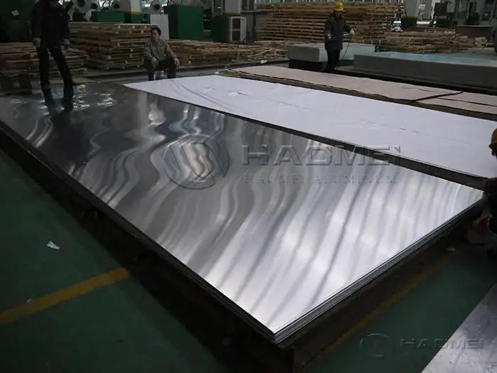 Tấm nhôm nào đang được ưa chuộng nhất trên thị trường hiện nay?